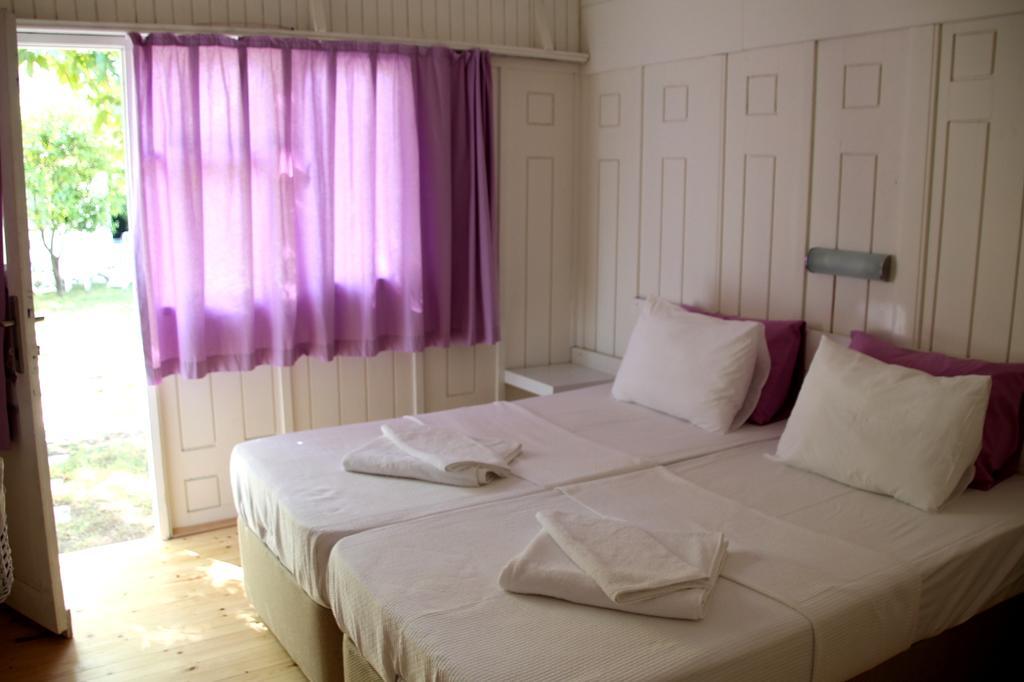 Defne Pension Çıralı Chambre photo